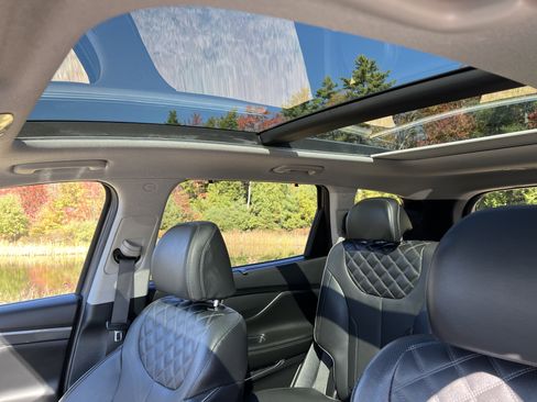 Used 2023 Hyundai Santa Fe Limited image 28