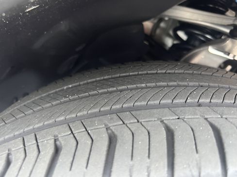 Certified 2025 Mercedes-Benz GLC 300 4MATIC image 13