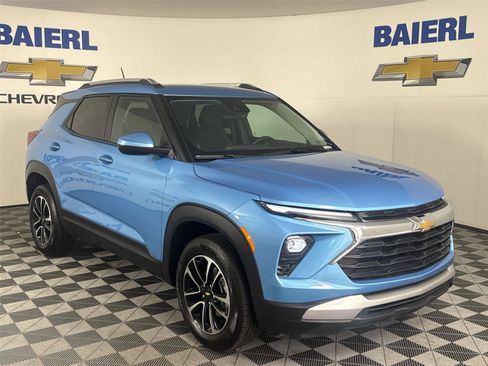 Used 2026 Chevrolet TrailBlazer LT w/ LT Cold Weather Package AWD/4WD image 7
