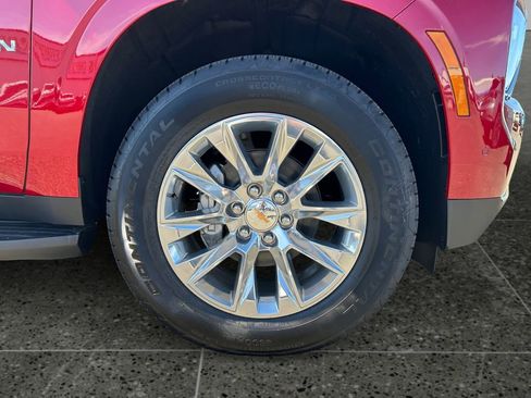 New 2026 Chevrolet Suburban Premier AWD/4WD image 9
