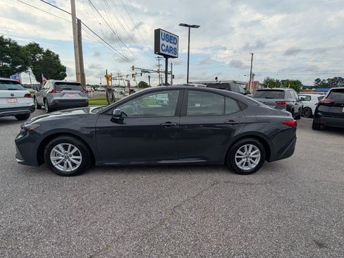 Used 2026 Toyota Camry LE FWD image 6