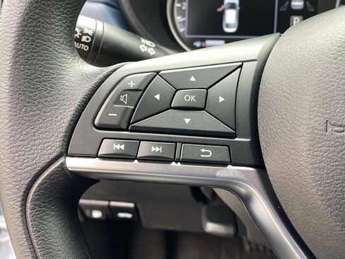 New 2025 Nissan Versa SV w/ Trunk Package image 21