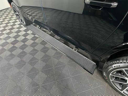 New 2025 Jeep Wagoneer L Series III w/ Quick Order Package 25C Super image 23