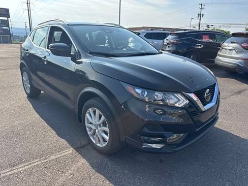 Certified 2022 Nissan Rogue Sport SV AWD/4WD image 3