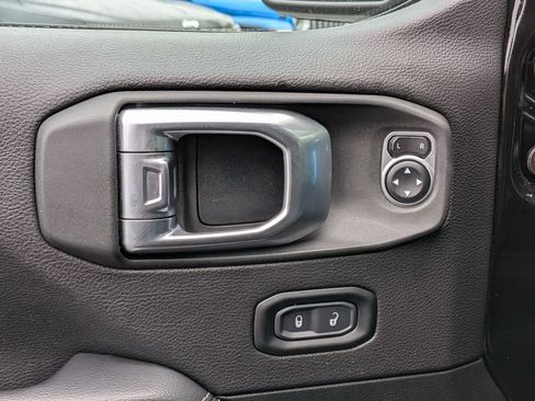 Used 2020 Jeep Wrangler Unlimited Sahara w/ Dual Top Group image 12