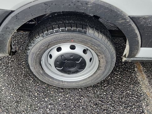 New 2026 Ford Transit 350 XL image 5