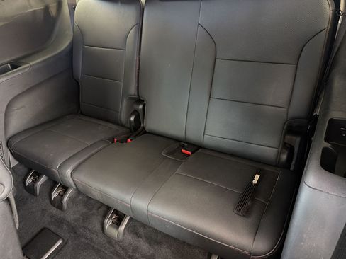 Used 2024 Chevrolet Traverse Z71 w/ LPO, Floor Liner Package AWD/4WD image 34