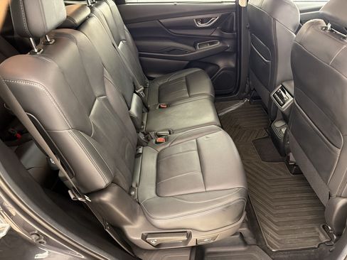 Used 2024 Subaru Ascent Limited AWD/4WD image 29