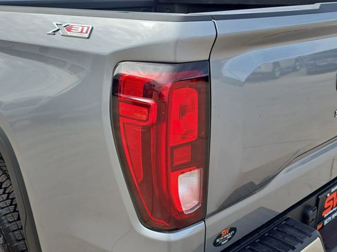 New 2026 GMC Sierra 1500 SLE image 32