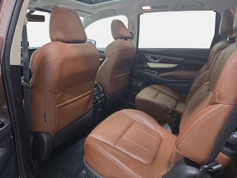 Used 2019 Subaru Ascent Touring w/ Popular Package #2 AWD/4WD image 12