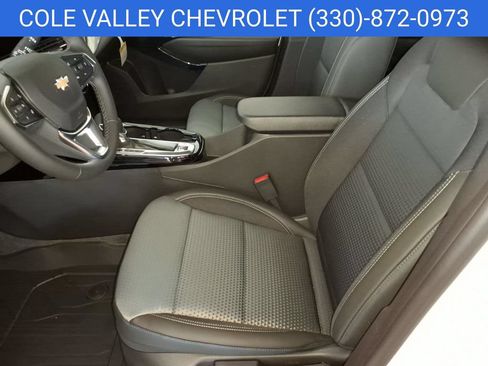 New 2026 Chevrolet Trax LT w/ Driver Confidence Package FWD image 6