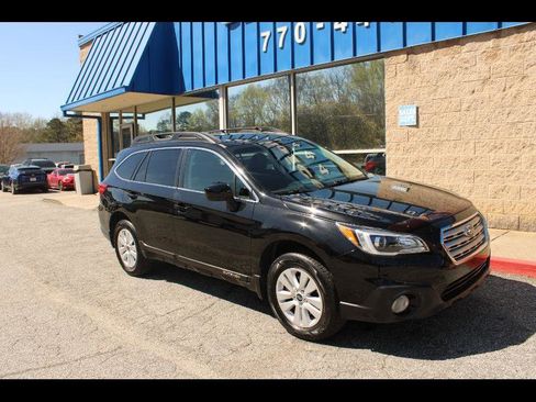 Used 2017 Subaru Outback 2.5i Premium AWD/4WD image 1