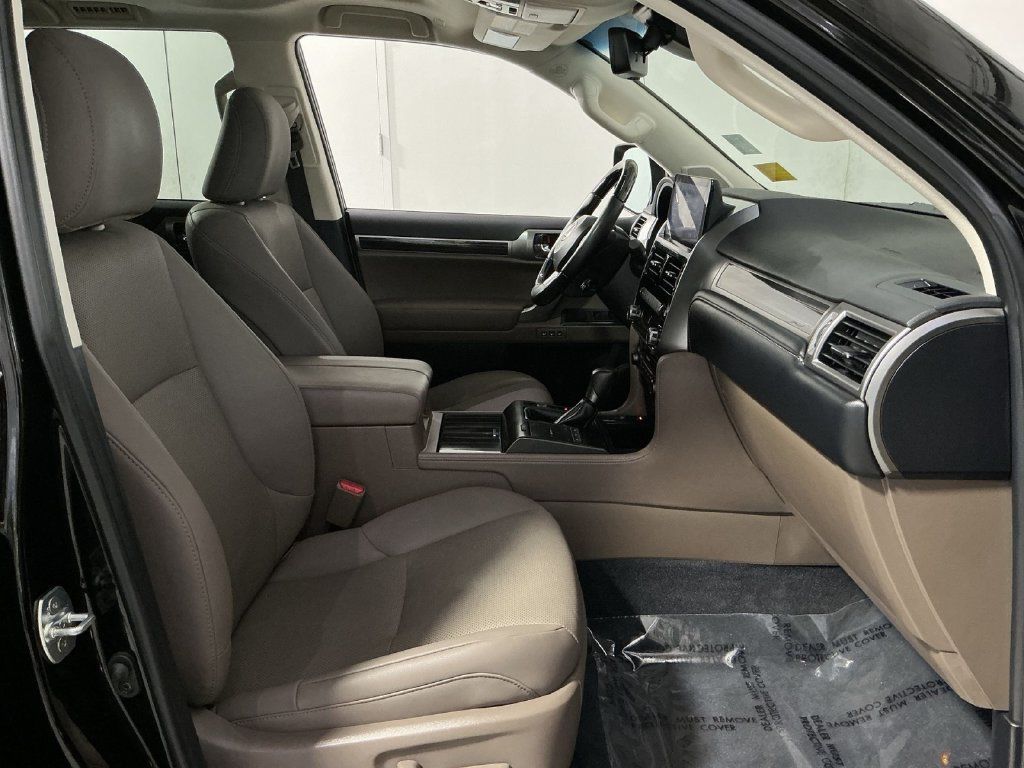 Used 2023 Lexus GX 460 Premium w/ Premium Package AWD/4WD image 28
