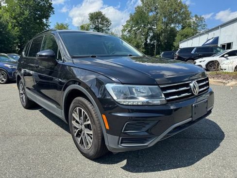 Used 2020 Volkswagen Tiguan SE AWD/4WD image 6