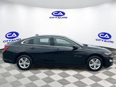 Used 2022 Chevrolet Malibu LS w/ Driver Confidence Package II FWD image 2