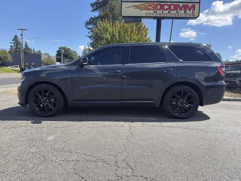 Used 2017 Dodge Durango R/T w/ Trailer Tow Group IV AWD/4WD image 2