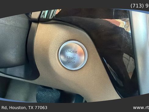 Used 2015 Mercedes-Benz ML 350 ML 350 Sport Utility 4D image 48