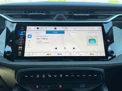 New 2026 Jeep Cherokee Laredo AWD/4WD image 17