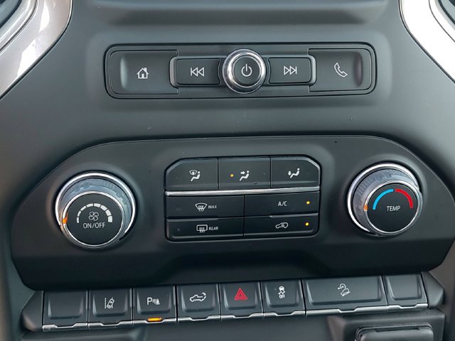 Used 2025 Chevrolet Silverado 2500 Custom w/ Custom Value Package AWD/4WD image 16