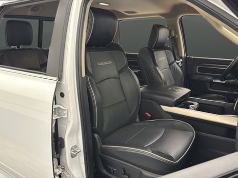 Used 2019 RAM 2500 Laramie AWD/4WD image 24
