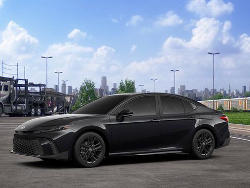 New 2026 Toyota Camry SE image 2