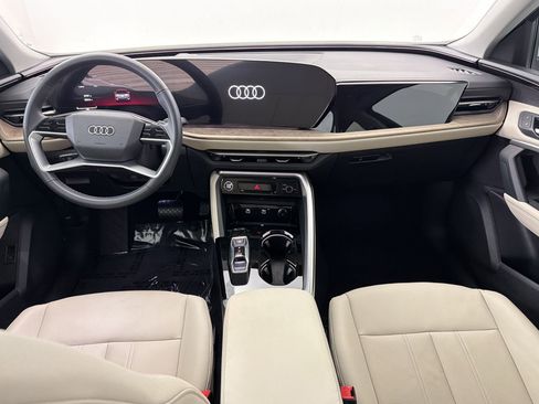 Certified 2025 Audi Q5 Premium w/ Convenience Package AWD/4WD image 13