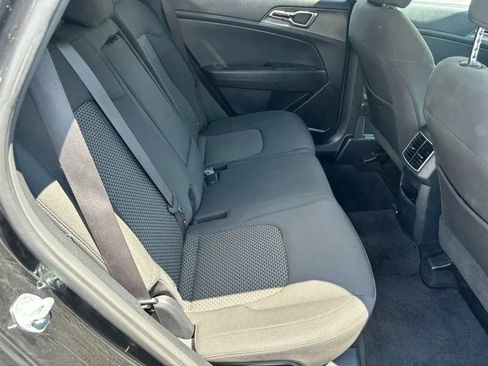 Used 2024 Kia Sportage LX FWD image 15
