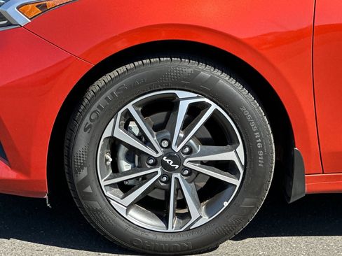 Used 2023 Kia Forte LXS image 23