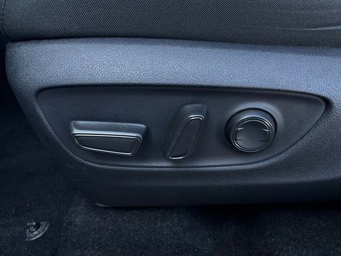 Used 2025 Toyota RAV4 XLE image 11