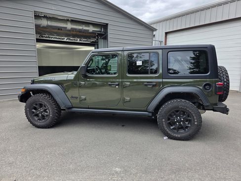 Used 2022 Jeep Wrangler Unlimited Sport AWD/4WD image 20