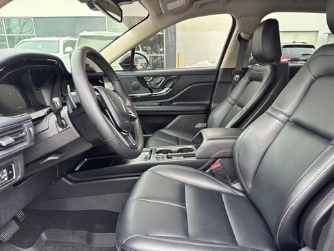 Used 2025 Lincoln Corsair FWD image 12