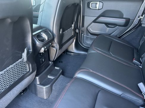 New 2026 Jeep Wrangler Unlimited Rubicon AWD/4WD image 11