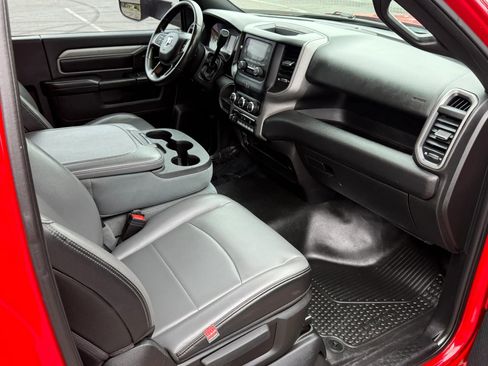 Used 2021 RAM 3500 Tradesman w/ Chrome Appearance Group image 13