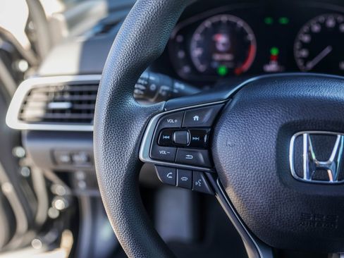 Used 2018 Honda Accord EX image 14