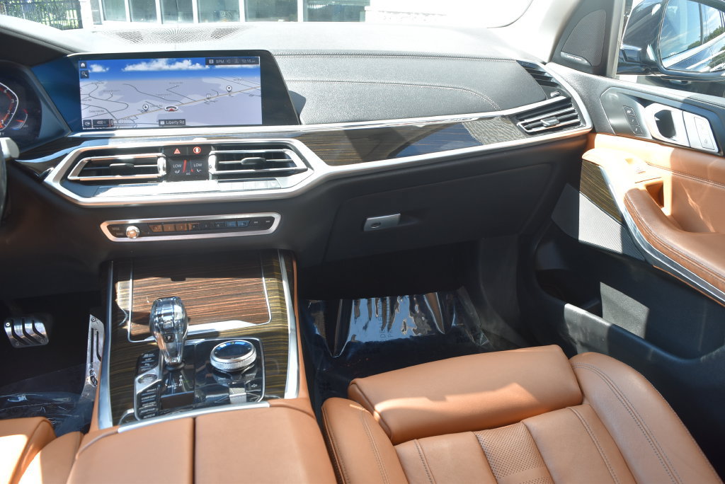Used 2019 BMW X7 xDrive40i w/ Cold Weather Package AWD/4WD image 13