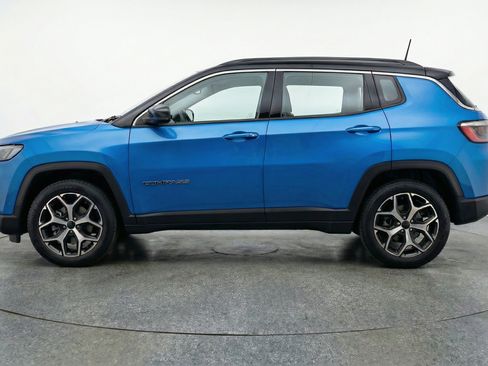 Used 2025 Jeep Compass Limited AWD/4WD image 5