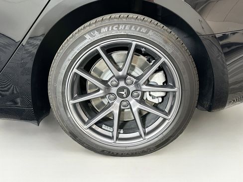 Used 2022 Tesla Model 3 image 11