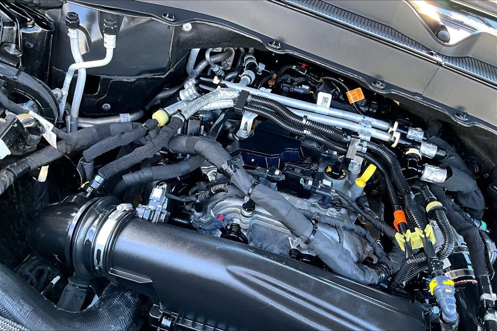 Used 2025 Ford Explorer Active RWD image 42