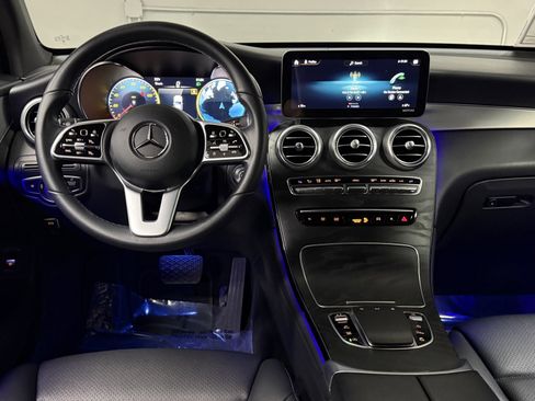 Used 2022 Mercedes-Benz GLC 300 image 38