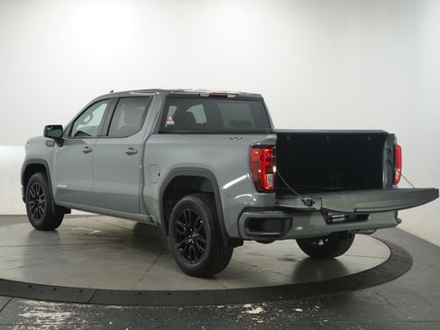 Used 2024 GMC Sierra 1500 Elevation image 9