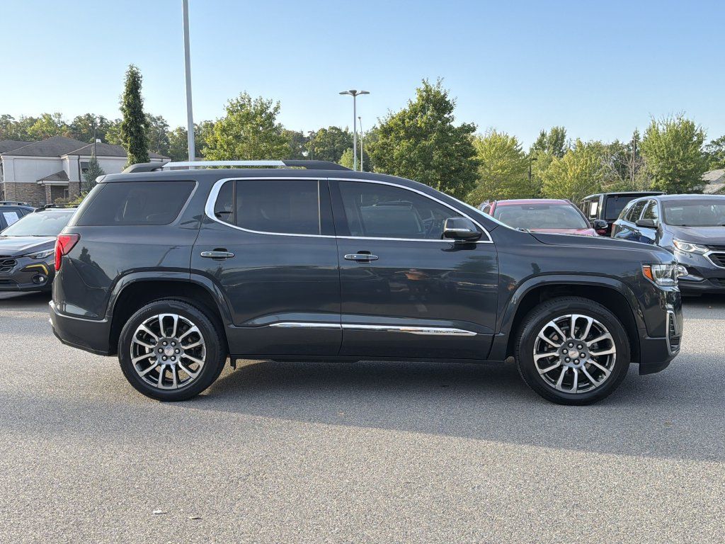 Used 2021 GMC Acadia Denali w/ Denali Technology Package FWD image 2
