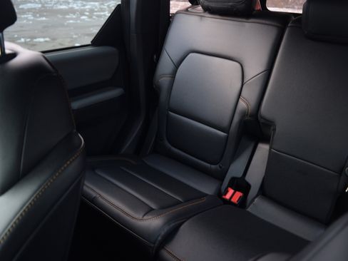 Used 2023 Ford Bronco Badlands w/ Sasquatch Package image 15