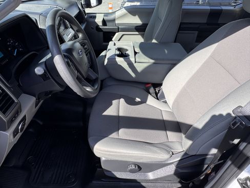 Certified 2022 Ford F550 4x4 Crew Cab Super Duty w/ Power Equipment Group image 13