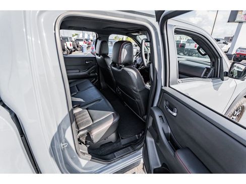 Used 2023 Nissan Frontier PRO-4X w/ Pro-4X Premium Package image 26