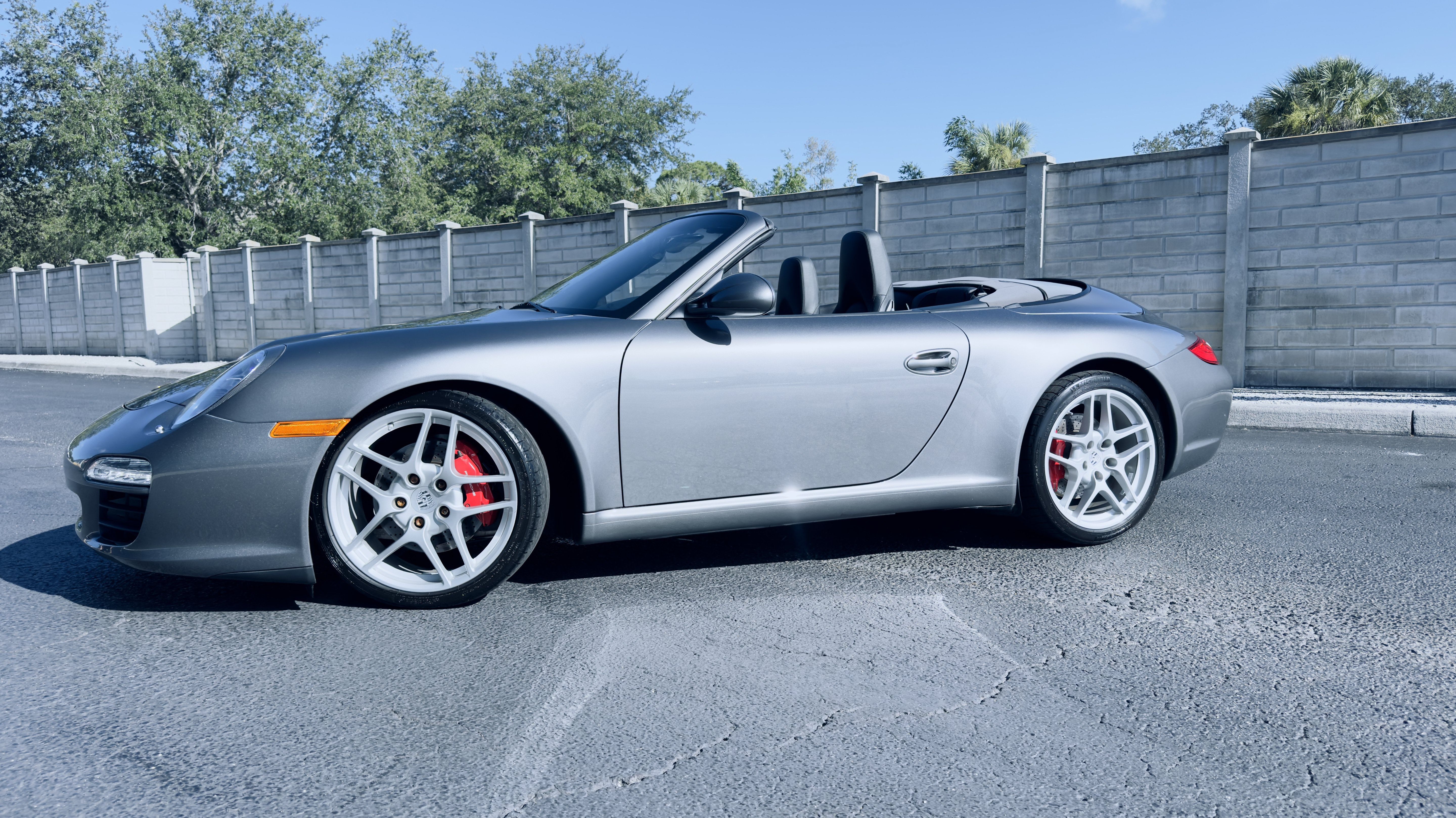Used 2009 Porsche 911 Carrera S RWD image 23