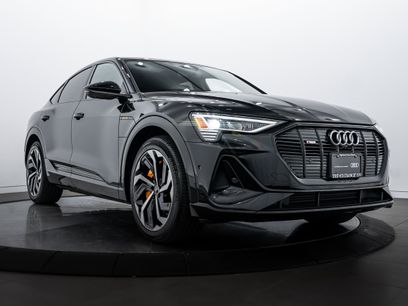 Used 2023 Audi e-tron Premium Plus w/ Premium Plus Package