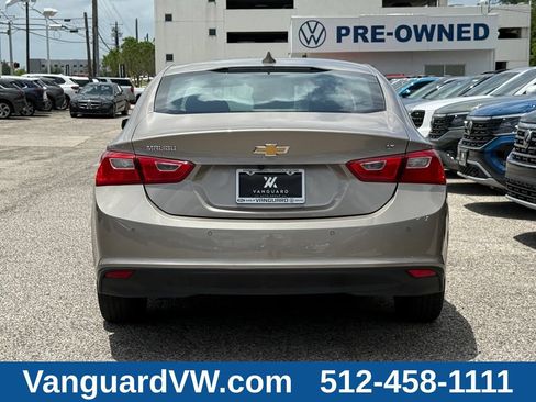 Used 2025 Chevrolet Malibu LT FWD image 9
