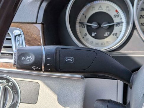 Used 2015 Mercedes-Benz E 350 4MATIC Sedan image 25