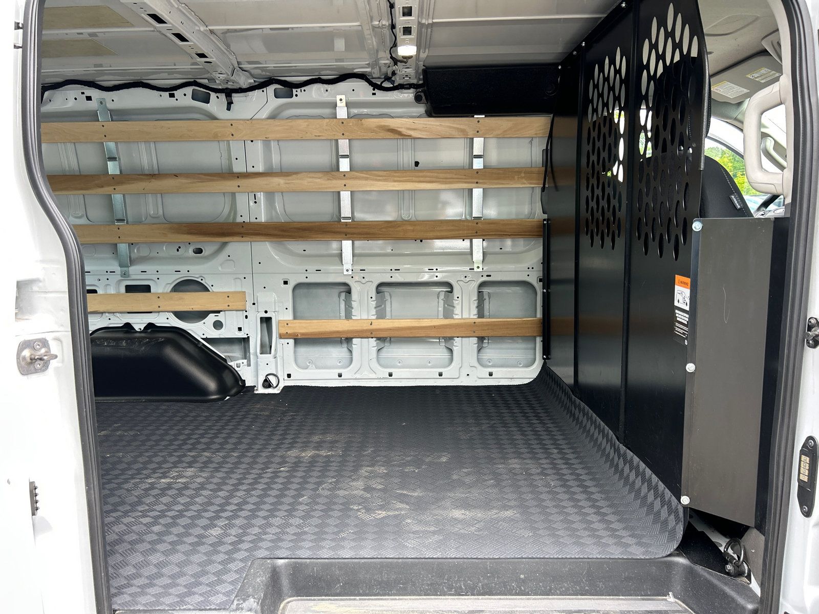 Used 2025 Ford Transit 250 Low Roof w/ Exterior Upgrade Package RWD image 19