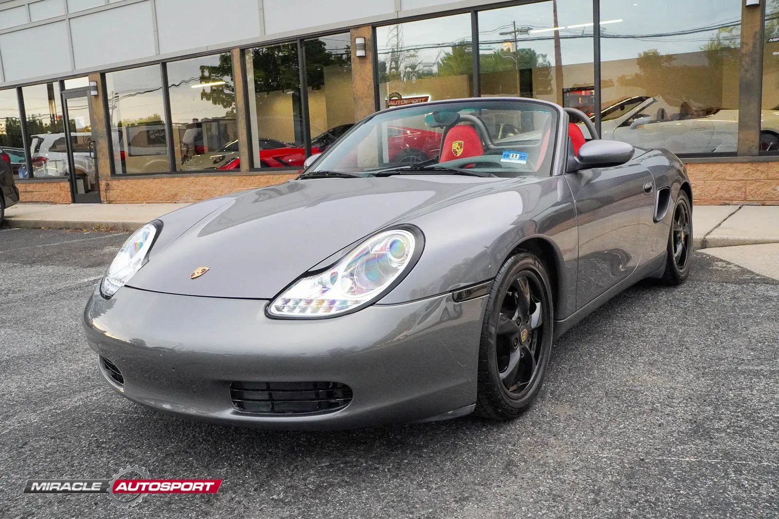 Used 2001 Porsche Boxster RWD image 3